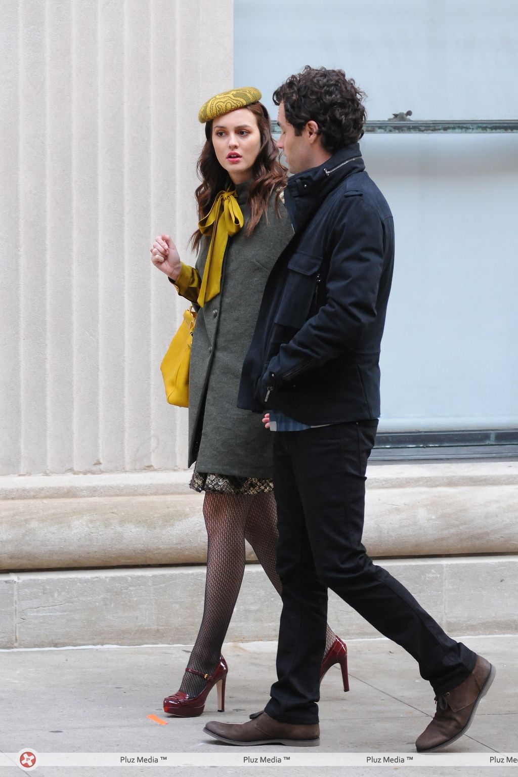 Celebrities on the set of 'Gossip Girl' filming on location | Picture 114480